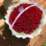 Red roses bouquet