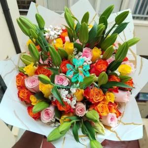 Lilies And Roses Flower Bouquet