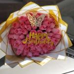 Pink roses bouquet